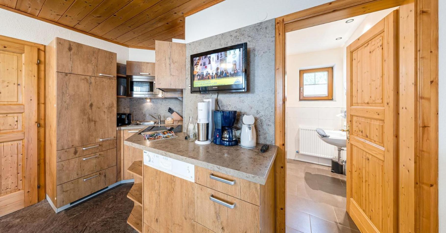 Appartements Am Burgsee Ladis Ngoại thất bức ảnh