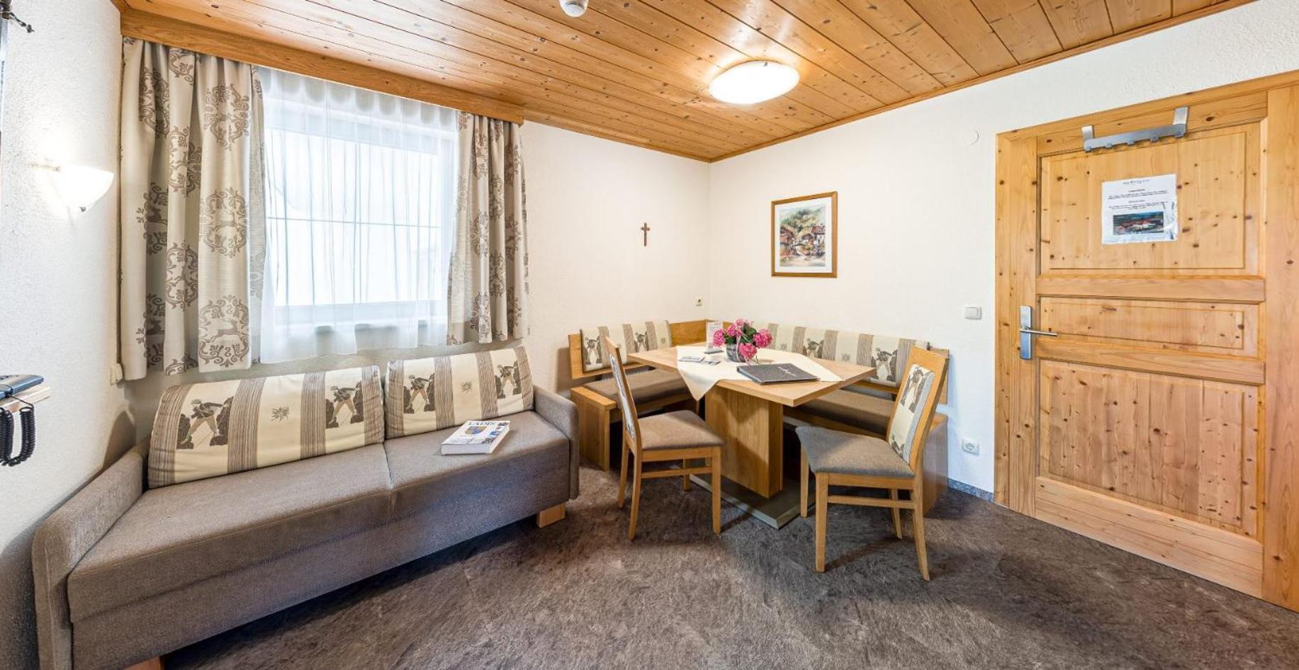 Appartements Am Burgsee Ladis Ngoại thất bức ảnh