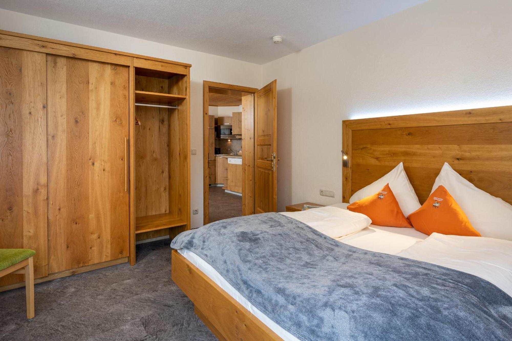 Appartements Am Burgsee Ladis Ngoại thất bức ảnh