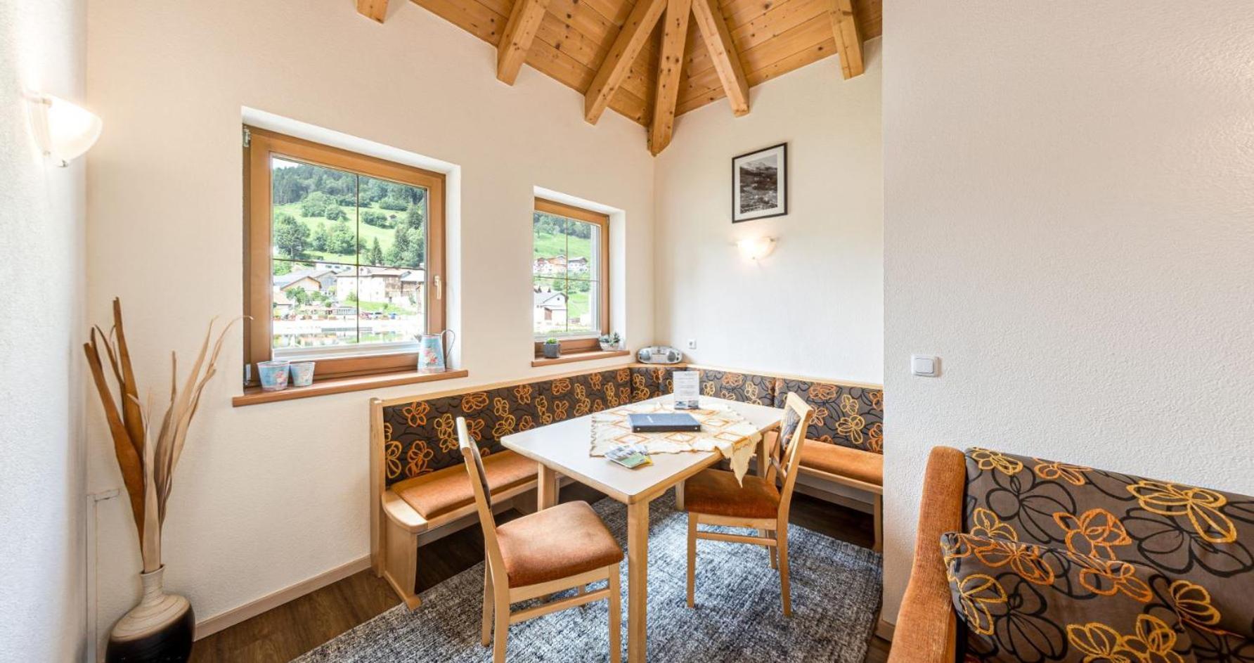 Appartements Am Burgsee Ladis Ngoại thất bức ảnh